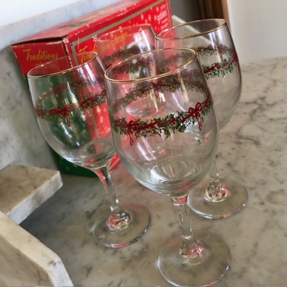 CHRISTOPHER RADKO Traditions Collection Gold Rim Holly Ribbon Goblets 4 … - Picture 1 of 17